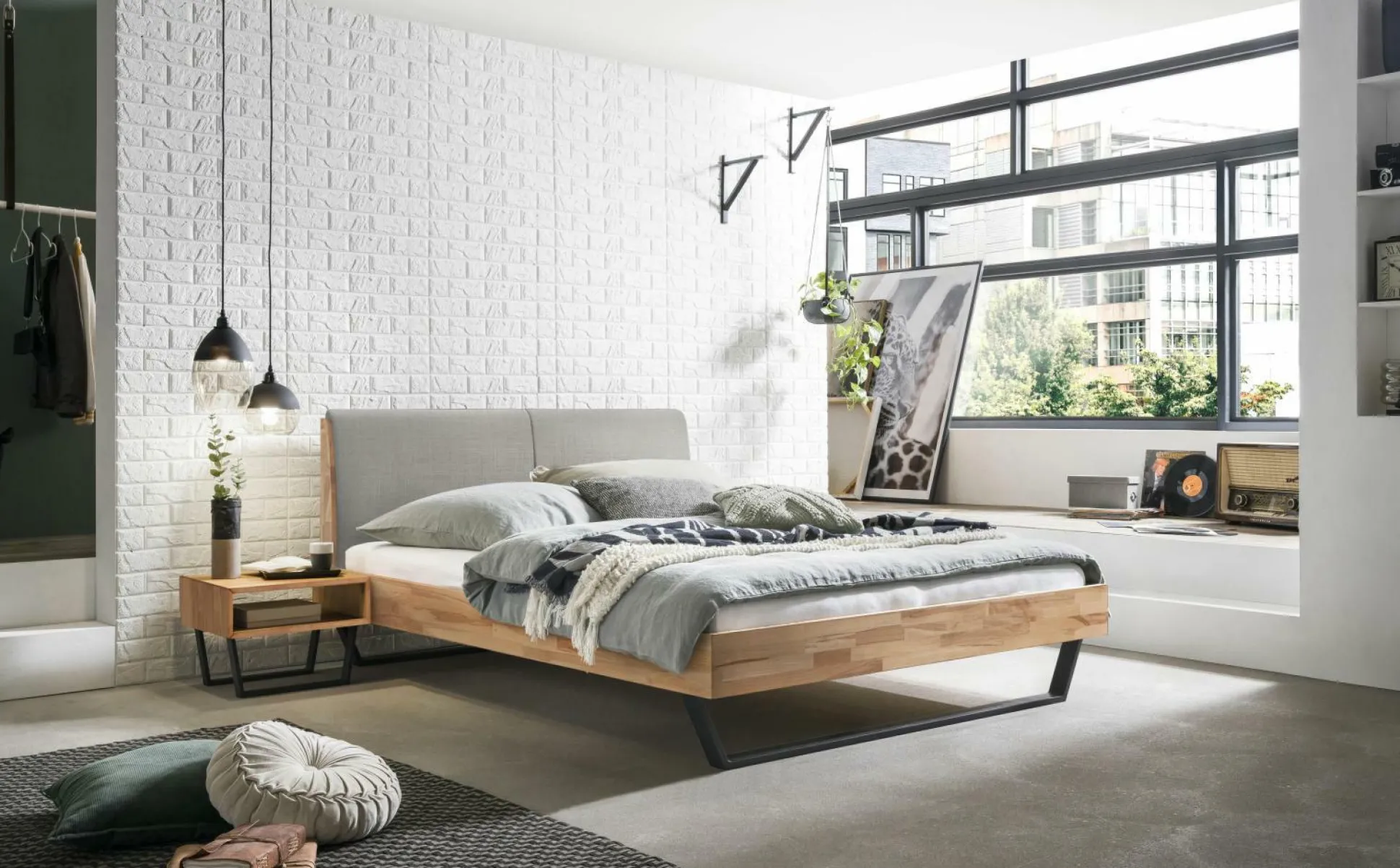 Holzbett PIETRO