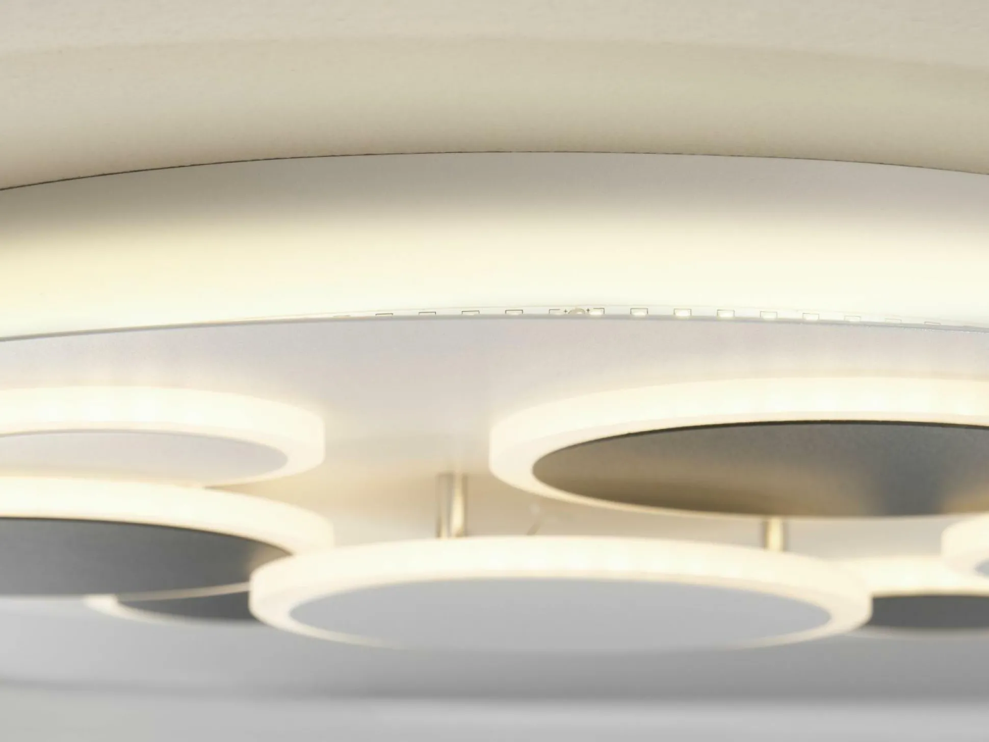 LED-Deckenleuchte NEW STEP