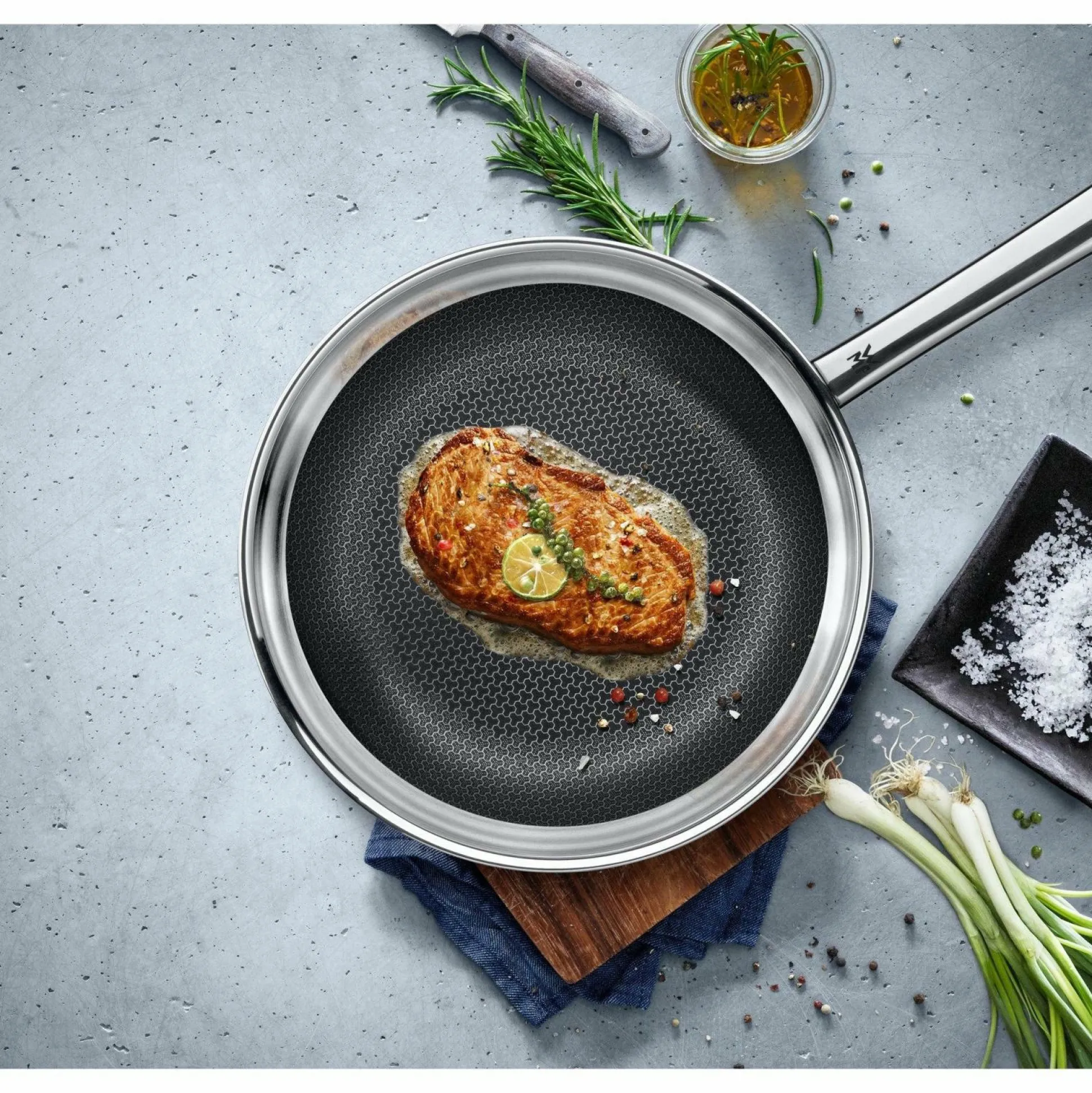 Stielpfanne WMF PROFI RESIST